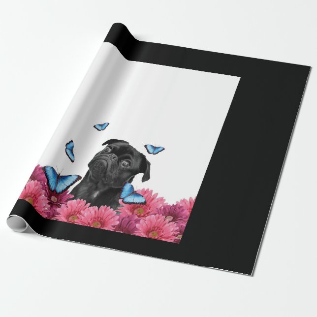 Svart pug med blå fjärilar och Gerberas Presentpapper (Utrullad)