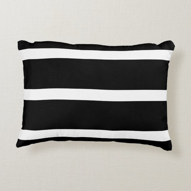 Svart rand med vit prydnadskudde (Baksidan)