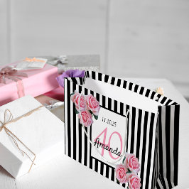 Svart rand rosa blommigt monogram