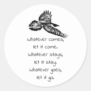 Svart Raven Bird Sveande inspirationskvot Runt Klistermärke