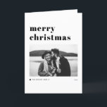 Svart Retro-foto med fetstil, God jul Helgkort<br><div class="desc">God Jul! Skicka ditt helgdag till familj och vänner med anpassadet ett modernt julkort. Den har återformig typografi med Julgran-accent. Anpassa det här fotokortet genom att lägga till egna helgdag. Detta svarta och vita julkort finns i andra färg.</div>