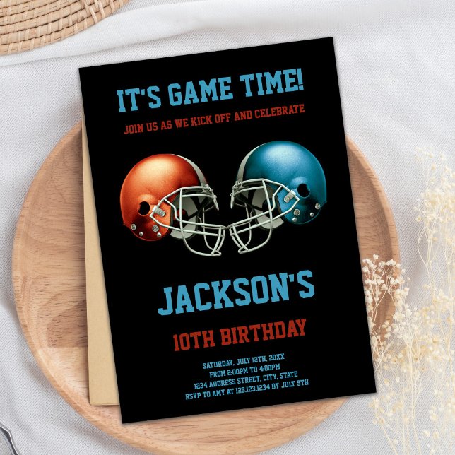 Svart röd mot blå fotboll på födelsedagen inbjudningar (Black Red vs Blue Football Birthday Invitations)