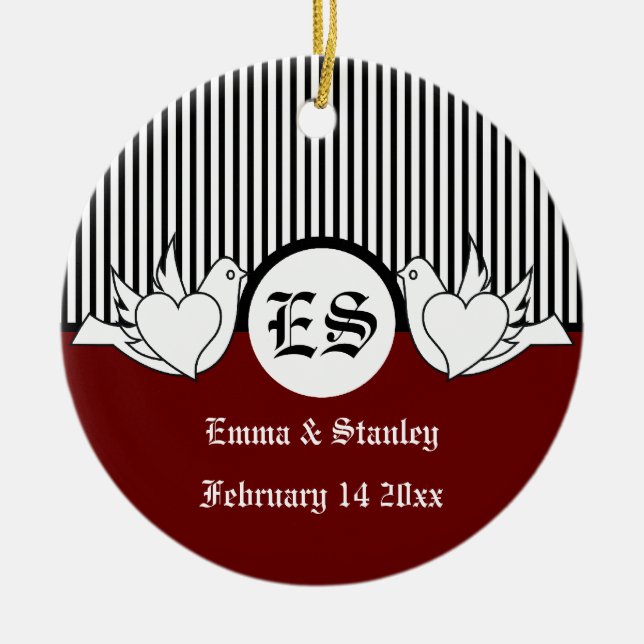 Svart, röd, vit kärleksduva initialer ornament (Framsidan)