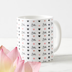 Svart/Rosa-justerade hjärtan med anpassat namn vit Kaffemugg