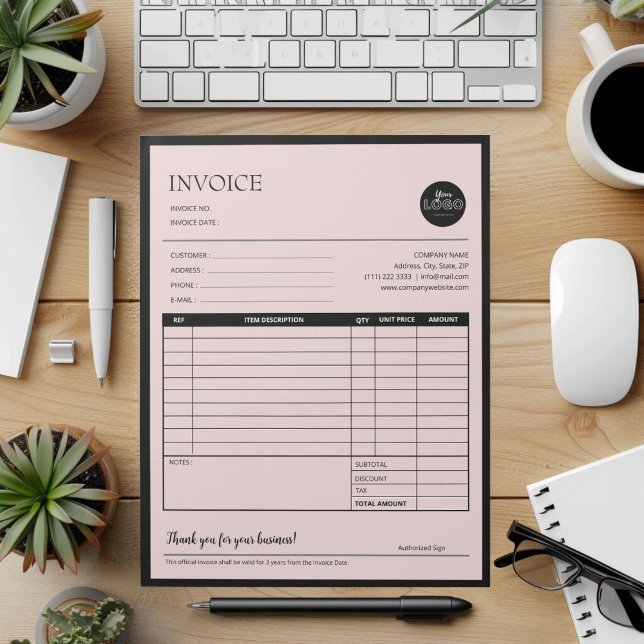 Svart Rosa Modern fakturaformulär för affärsoffert Anteckningsblock (Black Pink Modern Business Quotation Invoice Forms Notepad desk top mock up)