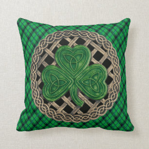Svart Shamrock Celtic Knots på Grönt Play Kudde