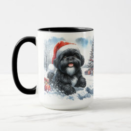 Svart Shih Tzu som far genom snön julmugg Mugg
