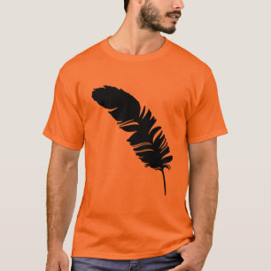 Svart silhuett av örnfjäder t shirt