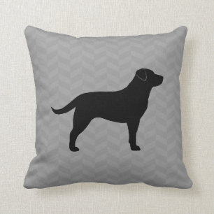 Svart siluett av Labrador Retriever i sillbensmöns Kudde