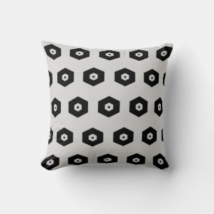 Svart & Silvergrå Hexagon Mönster Kudde