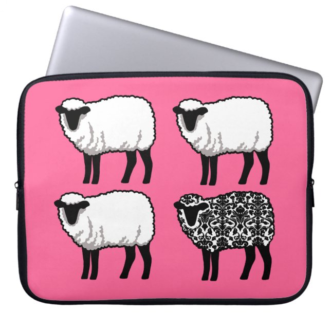 Svart skaftfår laptop sleeve (Framsidan)
