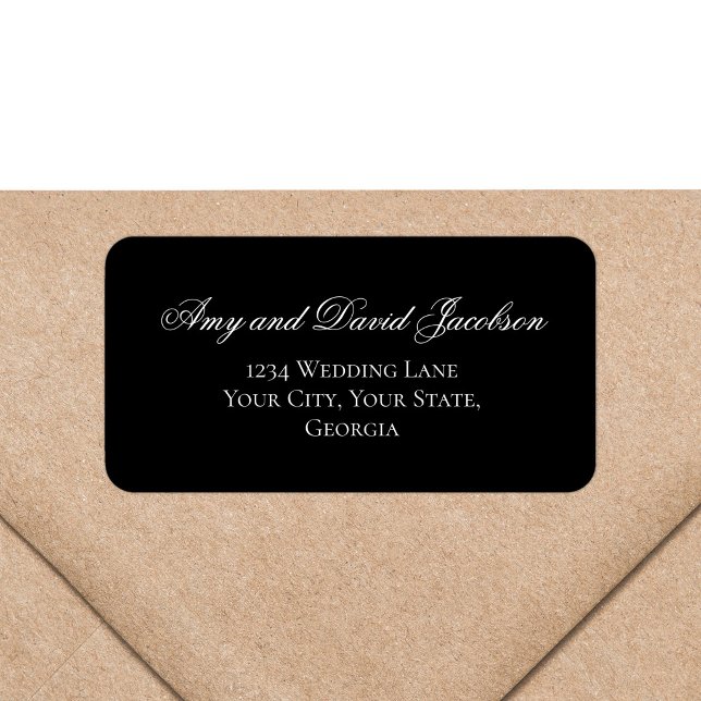 Svart Skrift Bröllopsadressetikett Minimalistisk Adressetikett (Black background wedding return address label with elegant white calligraphy script)