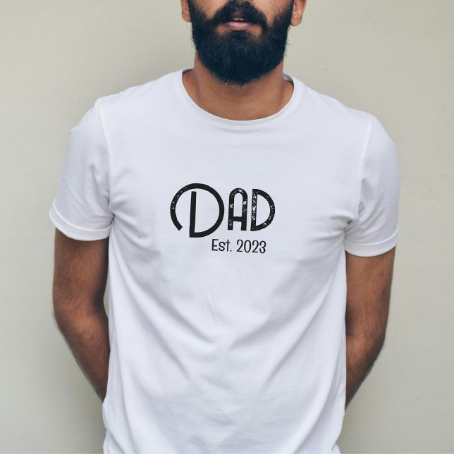 Svart Skript Grunge Etablerad Pappa T-Shirt (Skapare uppladdad)