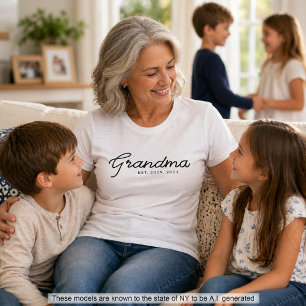 Svart Skript Mormor Grundad T Shirt