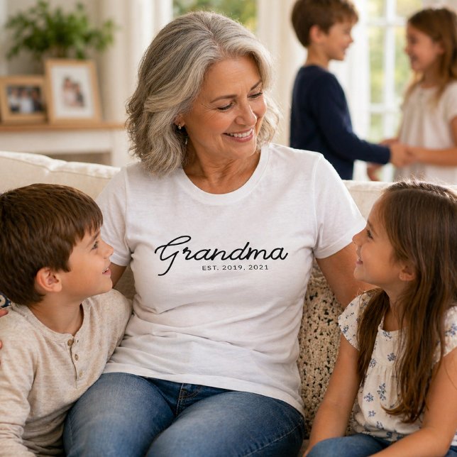 Svart Skript Mormor Grundad T Shirt (Skapare uppladdad)