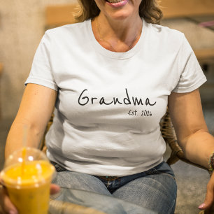 Svart Skript Mormor Grundad T Shirt