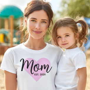 Svart skript Rosa Heart Fastställt datum Mamma fet T Shirt