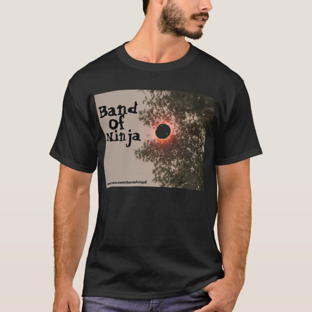 svart sol (bonen) tee (Framsida)