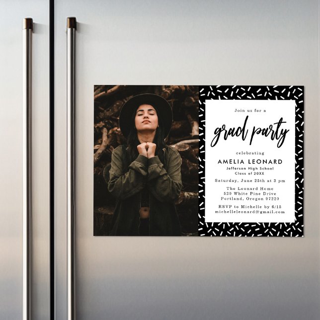 Svart | Studentfest för skriptfotografi Magnetisk Inbjudningskort (Skapare uppladdad)