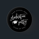 Svart Studentfest-klass för knappar<br><div class="desc">Klass av Svart Studenten-knappar - snyggtens nyckelkök för din grad party! Visa upp deras prestation med dessa eleganta,  kollektiva stift. Perfekt för versaler,  jacka eller visningar. Firar deras framgång i fet stil!</div>