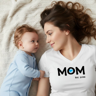 Svart text etablerad mamma blå dubbelhjärta t shirt