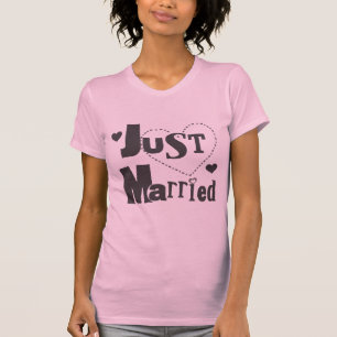 Svart text med Heart Ny gifta Tshirt Tee