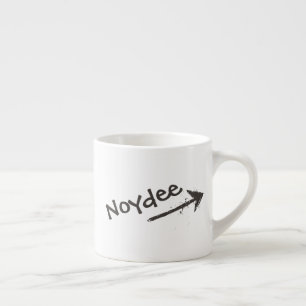 Svart text och pil på din espressomugg