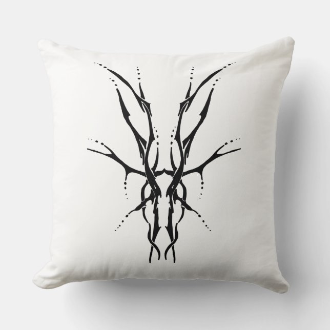 Svart Tribal Hjälm Skalle Jakt Design Kudde (Framsida)