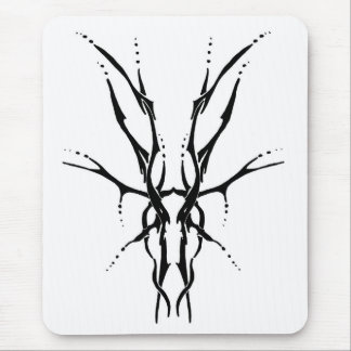 Svart Tribal Hjälm Skalle Jakt Design Musmatta
