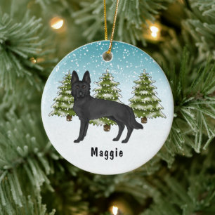 Svart tysk schäferhund jul vinter skog julgransprydnad keramik