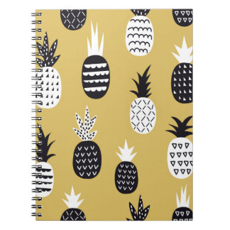 Svart, vit ananas, gultens bakgrund anteckningsbok