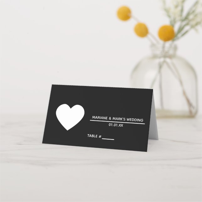 Svart Vit Bröllop Hjärtlogotyp Bordnummer Placeringskort (Framsida)