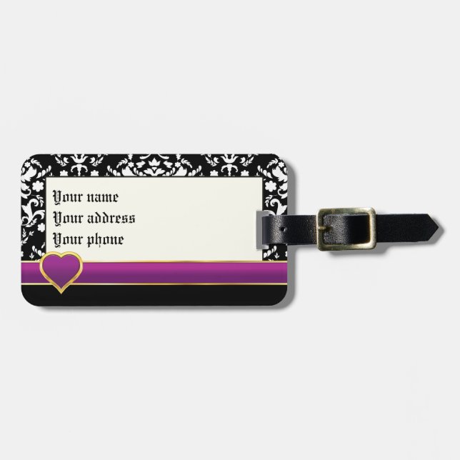 Svart vit damm med lila band och hjärta bagagebricka (Horisontell Framsida)
