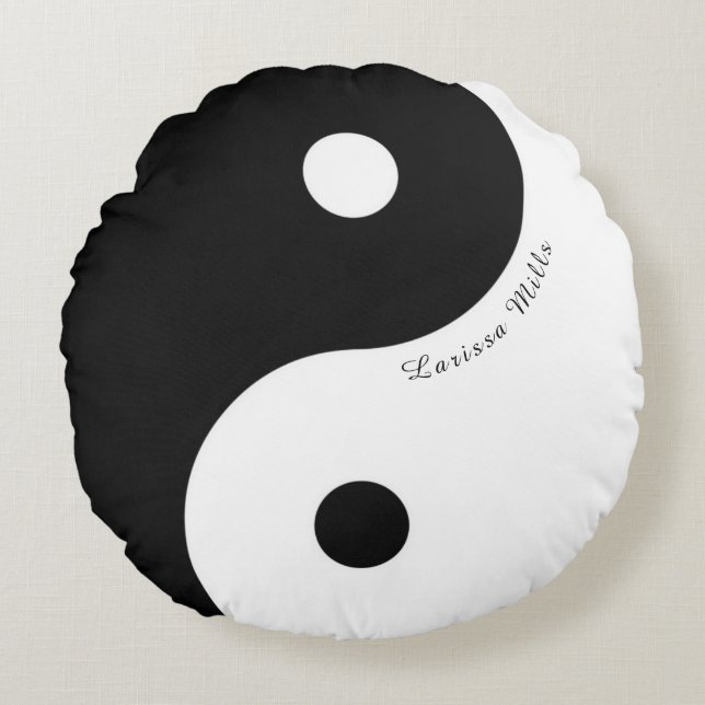 Svart/vit-fryst Yin-Yang-symbol med namn Rund Kudde (Framsidan)