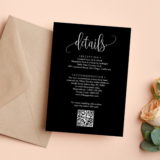 Svart & Vit Kalligrafi QR-kod Bröllopsdetaljer Tilläggskort (Black and white calligraphy QR code enclosure card shares details stylishly with ease)