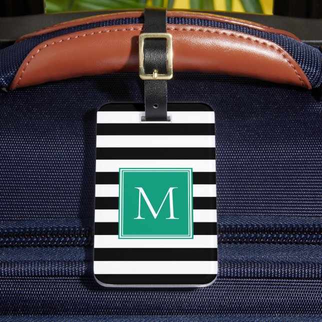 Svart & Vit Rand med Smaragdmonogram Bagagebricka (Framsida Insitu 2)