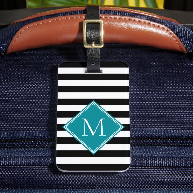 Svart Vit Randig Teal Diamant Monogram Resegods Bagagebricka (Framsida Insitu 2)