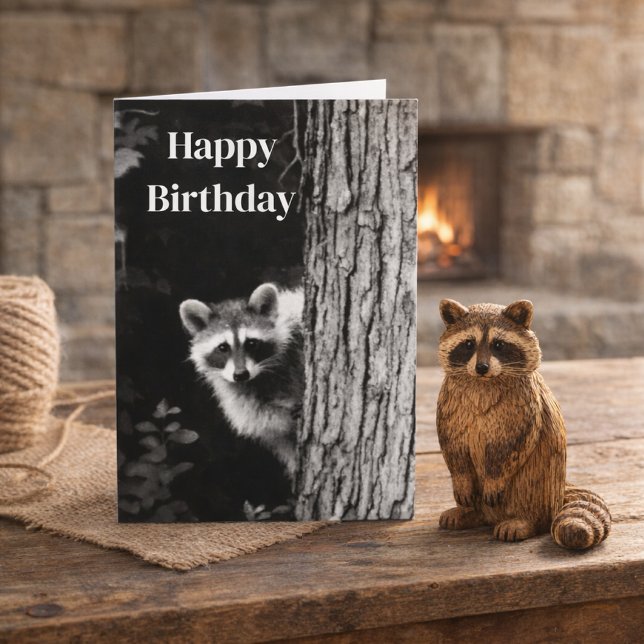 Svart-vit tvättbjörnsfoto födelsedagskort kort (Rustic birthday card featuring original raccoon photo by Susang6  made for wildlife lovers)