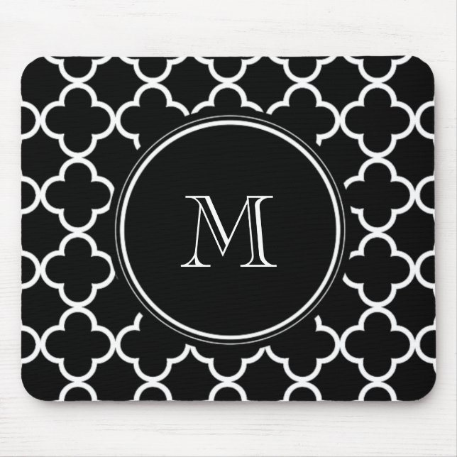 Svart vitQuatrefoil mönster, din Monogram Musmatta (Framsidan)