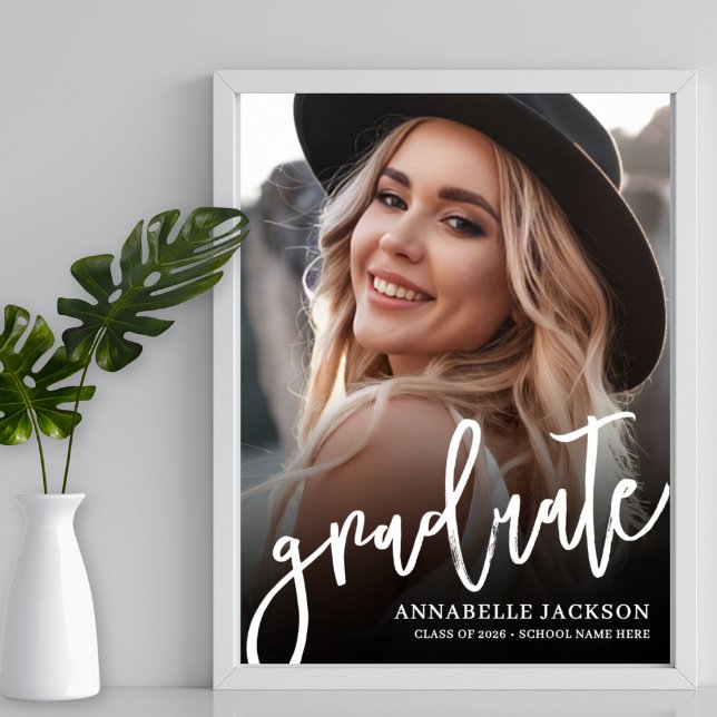 Svart Vitt Enkelt Foto Examen Fest Skylt (Black White Simple Photo Graduation Party Sign)