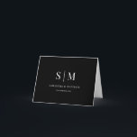 Svart & Vitt Enkelt Monogram Bröllop Tacksamhet Tack Kort<br><div class="desc">Säg tack med tidlös elegans med detta svart-vita monogram bröllop tack-kort. Den minimalistiska designen och det klassiska färgschemat skapar en modern men ändå sofistikerad look,  perfekt för brudar och brudgummar som älskar enkel,  elegant bröllopspapper.</div>