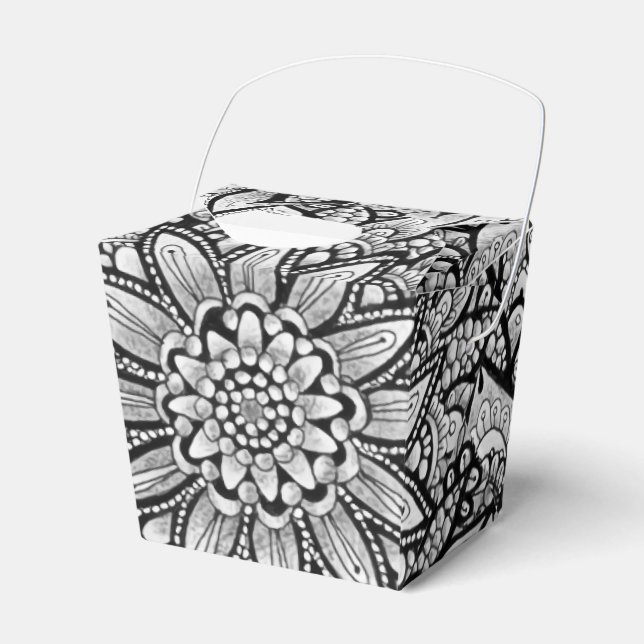 Svart Vitt Grått Handritad Mandala-design  Presentaskar (Framsidan Sidan)