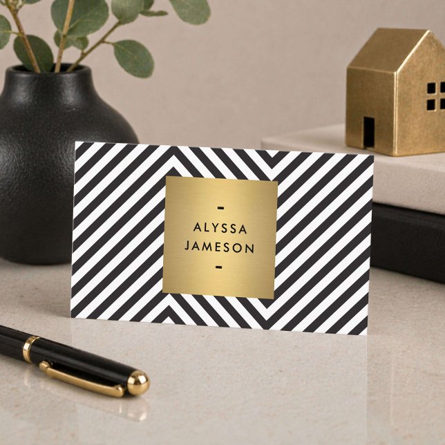 Svart Vitt Guld Modern Fastighetsmäklare Visitkort (Skapare uppladdad)