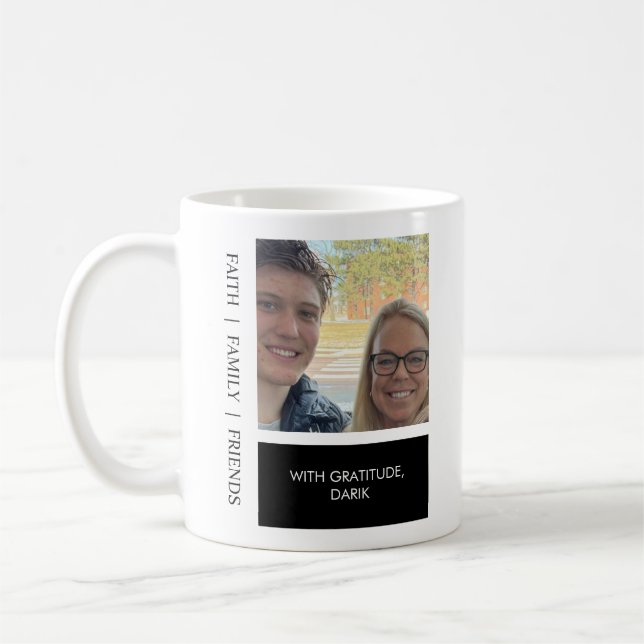 Svart & Vitt Minimal Modern Familjefoto Kaffemugg (Vänster)