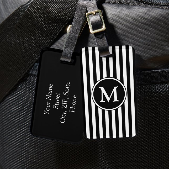 Svart Vitt Mönster Randigt Mönster Monogram Bagagebricka (Black White Pattern Striped Pattern Monogram Luggage Tag)