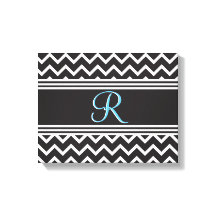 Svart | White Chevron Gothic Zigzag Monogram