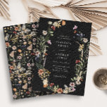 Svart Wildblomsbröllop - inbjudan<br><div class="desc">Svart Wildblomsbröllop. Den här inbjudan från snyggt & elegant bröllop innehåller fantastiska,  handmålade,  vildblommor som är arrangerade som en underbar andedräkt med ett vackert mönster på baksidan. Sök efter matchande objekt i samlingen Black Boho Wildblomma Bröllop.</div>