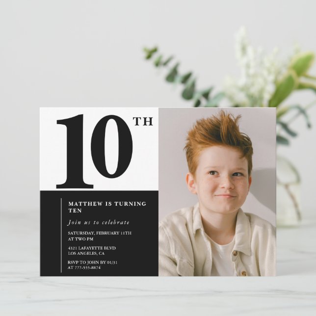 Svarta 10-års födelsedagsinbjudningar Elegant Chic Inbjudningar (Stående Fram)
