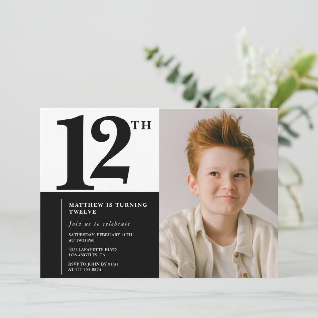 Svarta 12-års inbjudningskort Elegant Chic (Stående Fram)