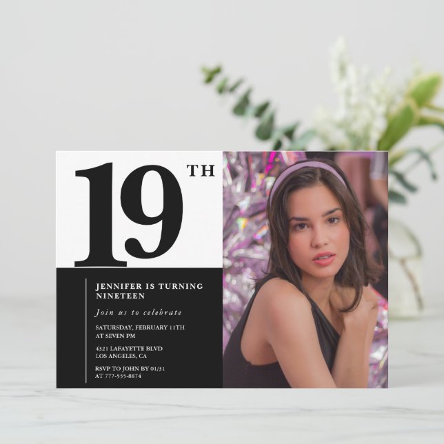 Svarta 19-års inbjudningskort Elegant Chic (Stående Fram)